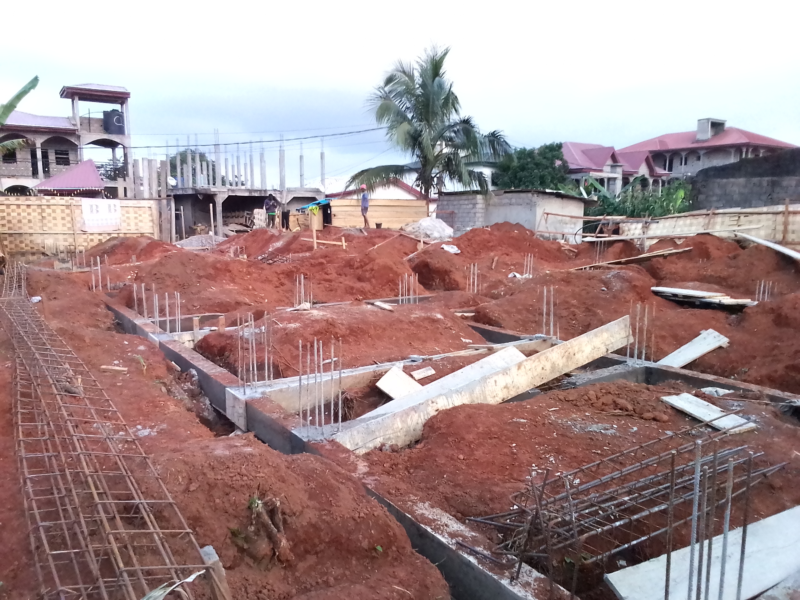 Commercial office building in Douala